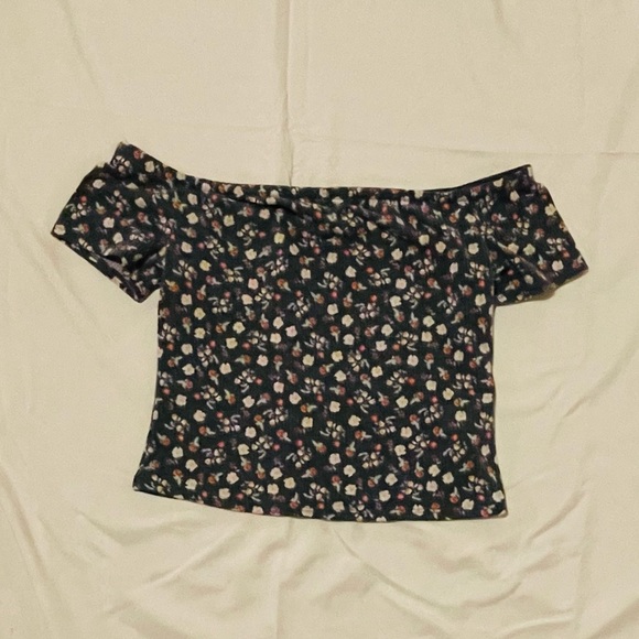 Cropped off the shoulder floral top - Picture 1 of 2